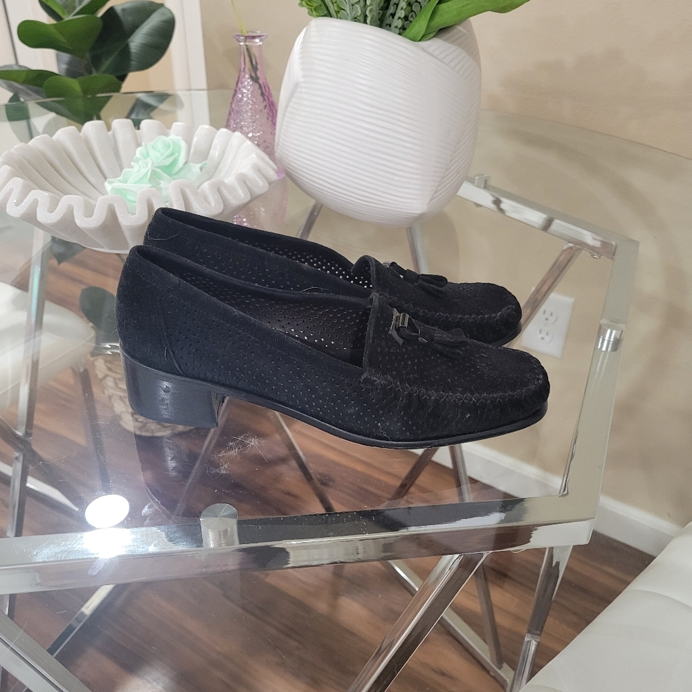 Stuart Weitzman Black Flats Sleek Suede Loafers